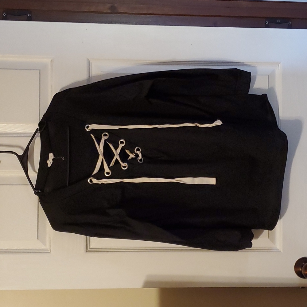 Criss Cross Tie front shirt XL